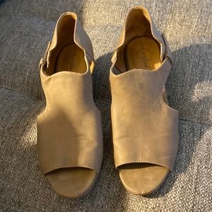 Natural Sole by Naturalizer Daya Peep Toe Sandals